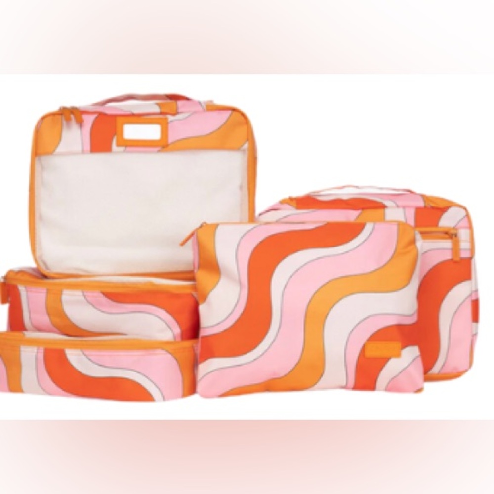 CALPAK packing cubes